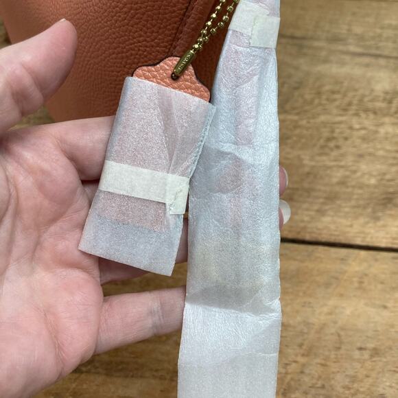 New Coach Purse Coral Pebbled Leather Shoulder Bag Crossbody - Picture 5 of 12